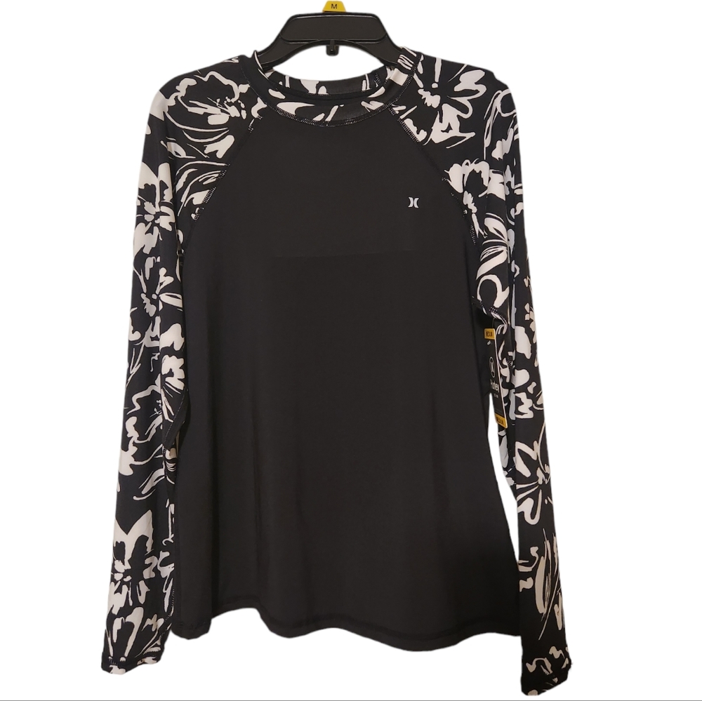 NWT Hurley Rashguard Long Sleeve Black and White Womens Shirt Size Medium Summer
